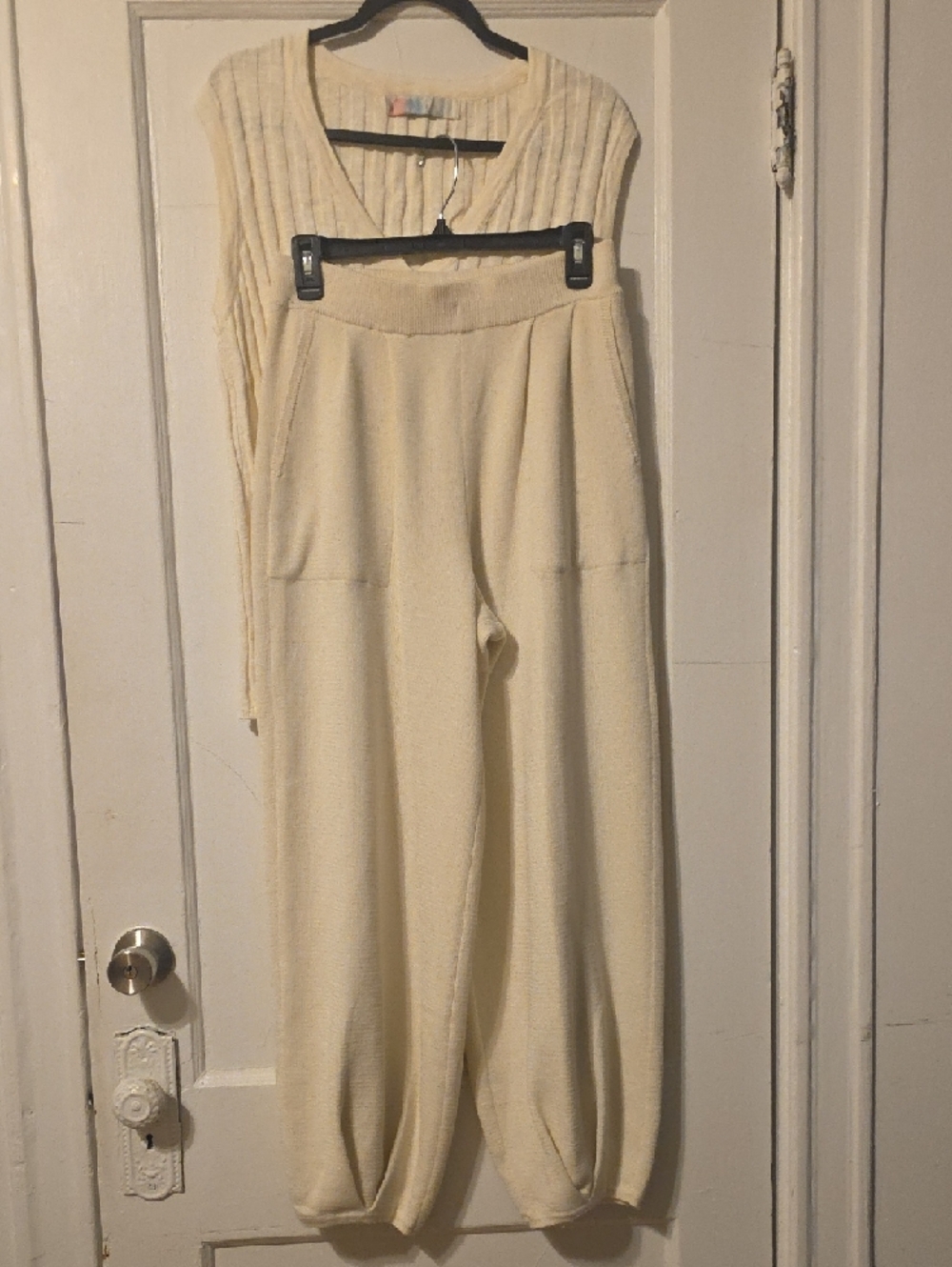 Free People Sleeveless Ribbed V-Neck Size S  Pants - M